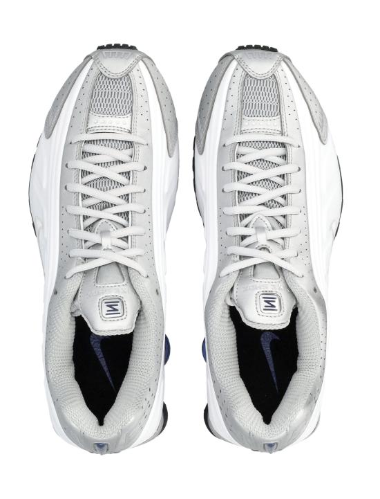 25FW 나이키 샥스 R4 스니커즈 HQ1988 102 WHITE METALLIC SILVER - NIKE