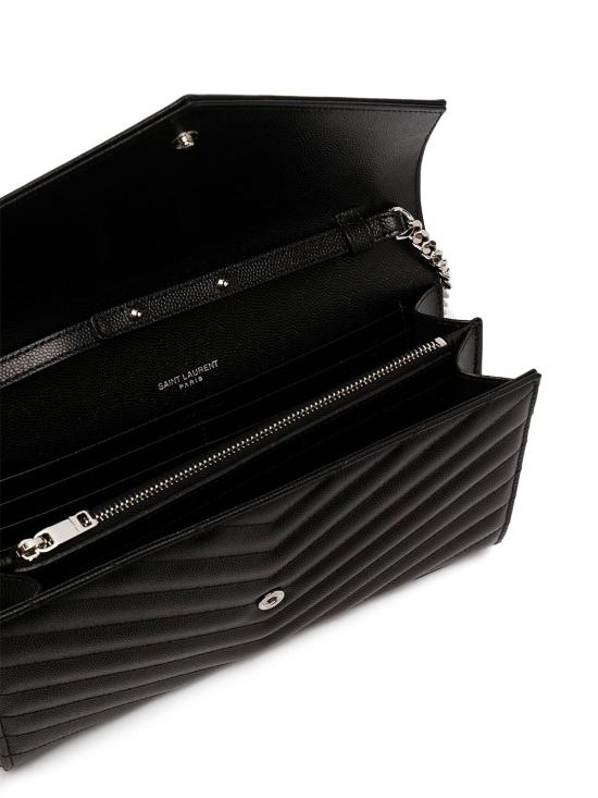 25FW 생로랑 그랑 드 뿌드르 엠보스드 레더 카산드라 마틀라세 체인 지갑 377828 BOW021000 Black - SAINT LAURENT