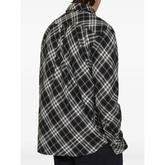 25FW 버버리 릴랙스핏 체크 코튼 플란넬 셔츠 8115786 ROAN C1462 BLACK WHITE - BURBERRY