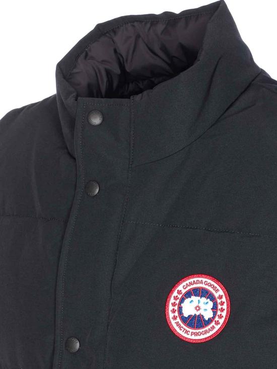 26FW 캐나다구스 프리스타일 크루 베스트 블랙 라벨 4159M9061 Black - CANADA GOOSE
