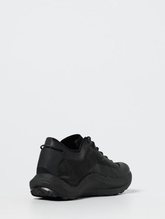 25FW 로아 스니커즈 NBUW121FA19 BLK0001 Black - ROA