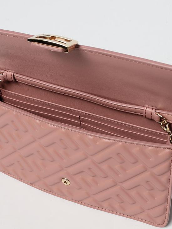 25FW 펜디 바게트 체인 지갑 8M0498AAJD F13VM Pink - FENDI