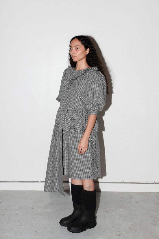  케이코 블라우스 KK Co 캐스케이드 탑 블랙 플레드 - KKCO