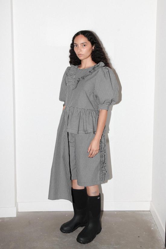  케이코 블라우스 KK Co 캐스케이드 탑 블랙 플레드 - KKCO