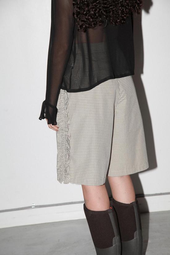  케이코 숏팬츠 KK Co 러플 스코리아 숏 크림 플레드 - KKCO