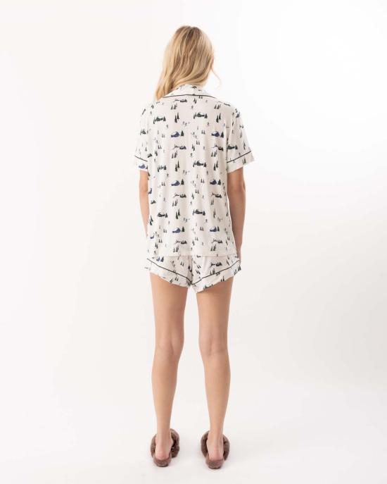  에버제이 언더웨어 지젤 프린트 릴렉스 숏 파자마 세트 스키 샬레 아이보리/파인 - EBERJEY