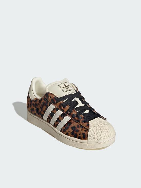 25FW 아디다스 슈퍼스타 2 스니커즈 MKI0569 Brown - ADIDAS