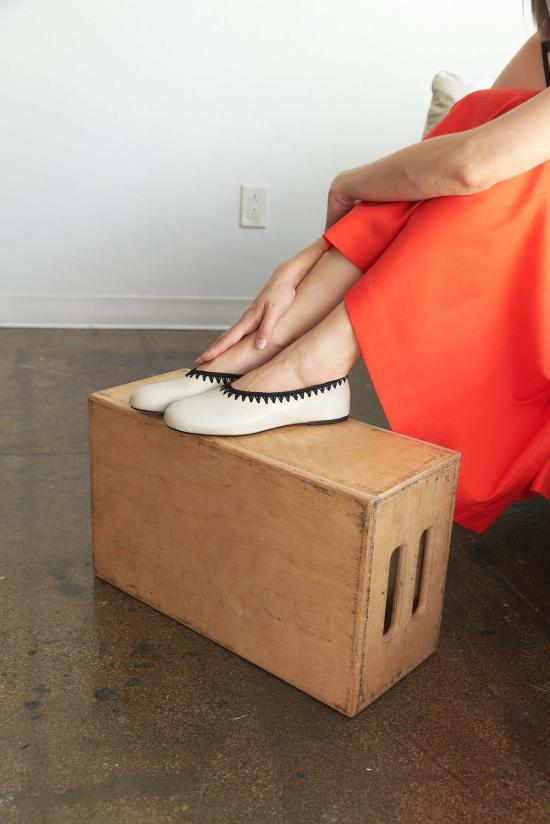  어바웃 아리안느 플랫 슈즈 Arianne Dara Flat 소개 - ABOUT ARIANNE