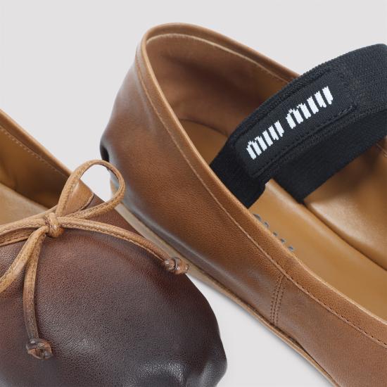 25FW 미우미우 플랫 슈즈 5F507EF005038 F098L CARAMEL - MIU MIU