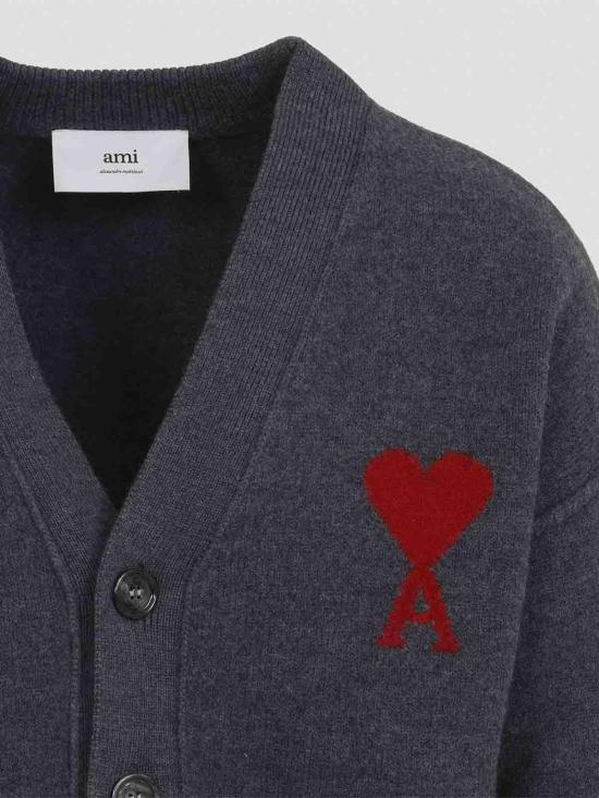 26SS 아미 하트 로고 인타르시아 V넥 가디건 UKC367018084 Grey - AMI