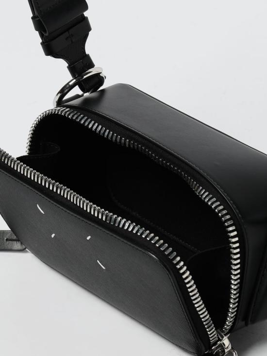 25FW 마르지엘라 돌 카메라백 스몰 SB1WD0031P7275 T8013 Black - MAISON MARGIELA