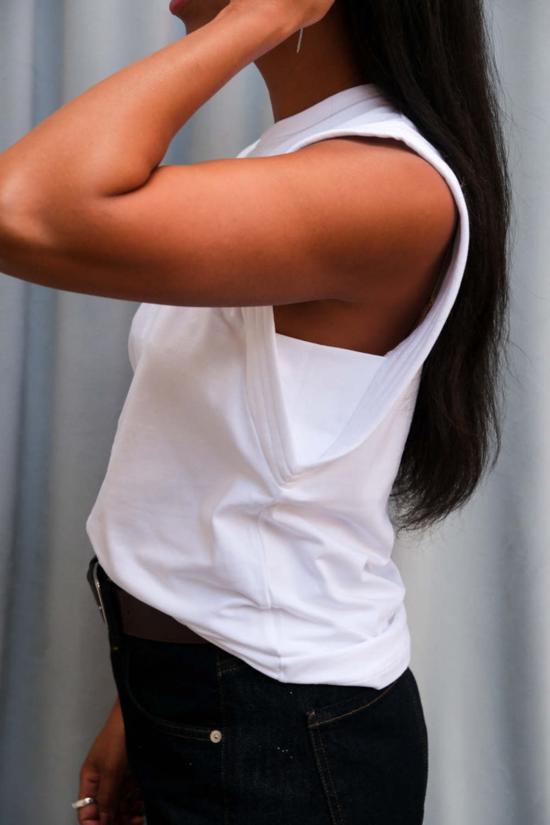  soldout.nyc 반팔 티셔츠 품절.Nyc Gimme That Shoulder 티셔츠 화이트 - OTHER BRANDS