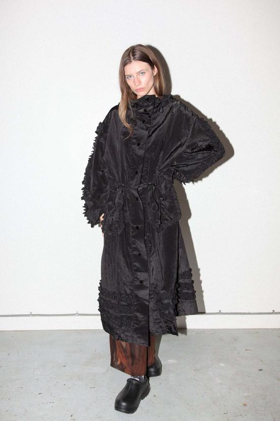  케이코 무스탕 KK Co 스파이럴 윈드브레이커 오닉스