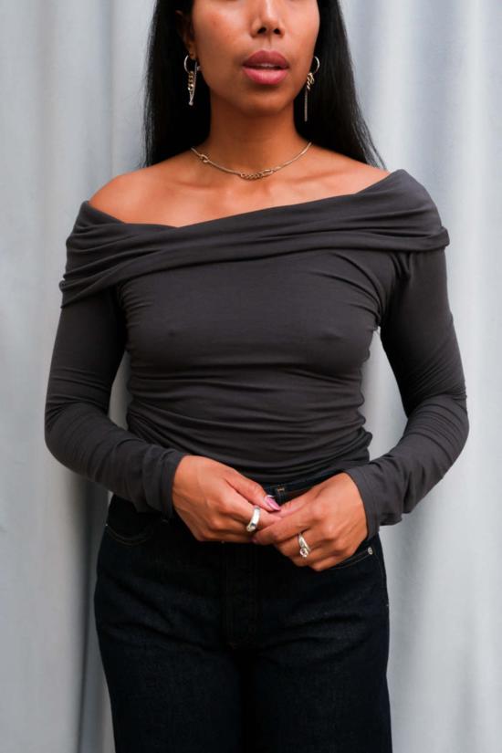  길 긴팔 티셔츠 질 로라 탑 글룸 - GEEL