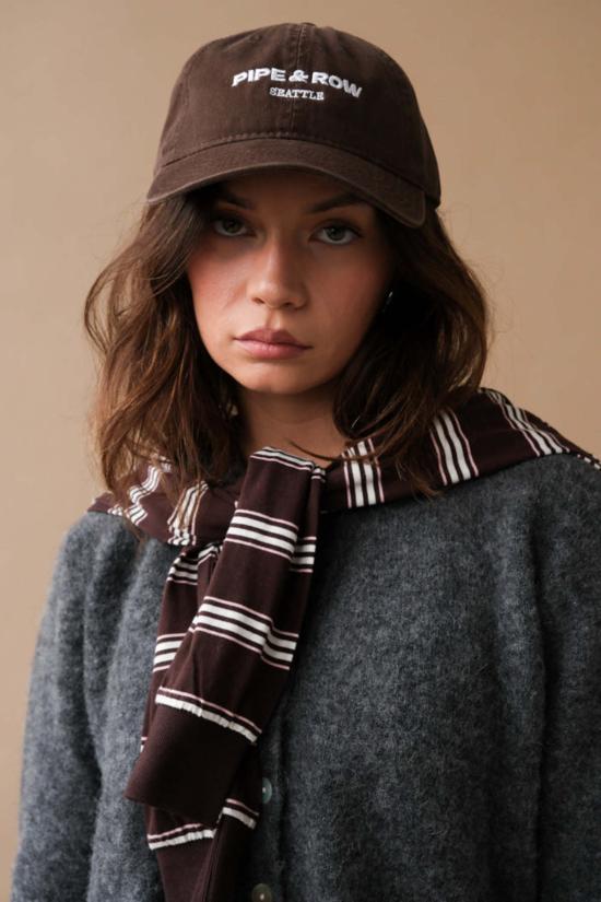  파이프앤로우 볼캡 로고  초콜릿 브라운