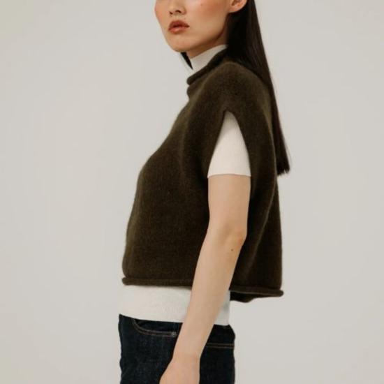  베어 니트웨어 베스트 아이리스 - BARE KNITWEAR