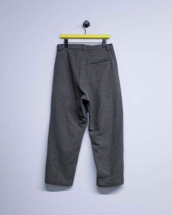  Evan Kinori 스트레이트 팬츠 에반 키노리 미드 그레이 브러시드 울 & 캐시미어 싱글 플리트 팬츠 - OTHER BRANDS