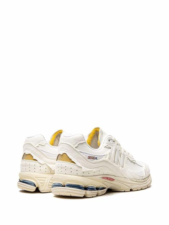 26SS 뉴발란스 2002R 스니커즈 M2002RDCWHT White - NEW BALANCE