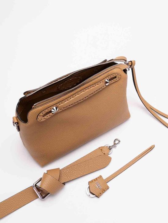 26SS 펜디 바이 더 웨이 소프트 미디움 백 8BL155ASU2F0EMR Brown - FENDI