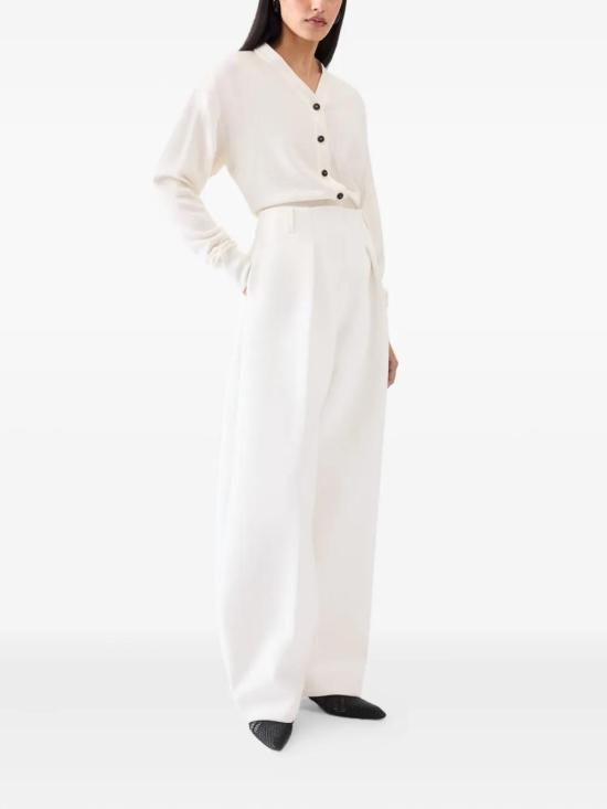 25FW 자크뮈스 가디건 25HCDW00816AK00299 OFF WHITE 110 - JACQUEMUS