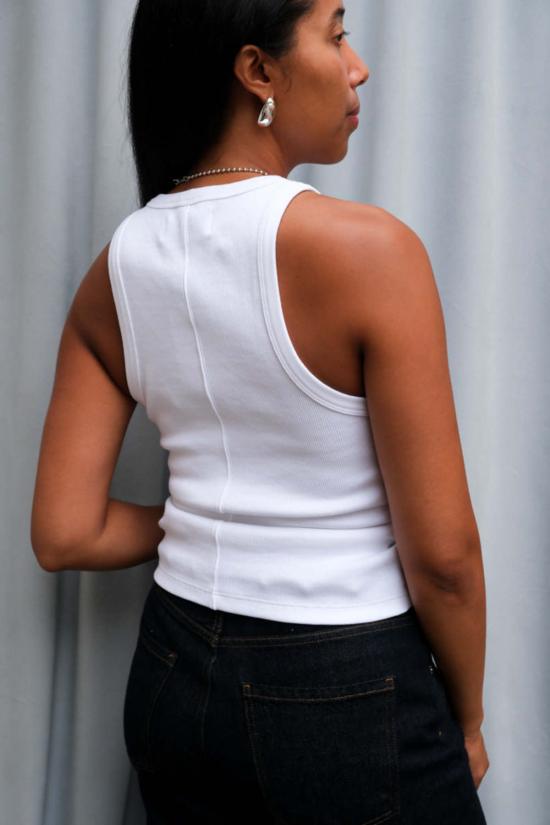  솔드아웃 엔와이씨 민소매 티셔츠 품절.Nyc 기본이 아닌 탱크탑 화이트 - SOLDOUT.NYC