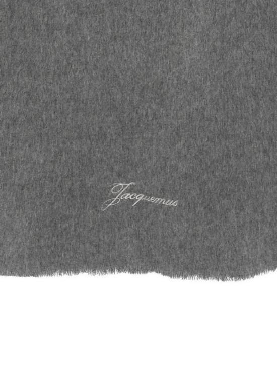 25FW 자크뮈스 머플러/스카프 ACU00792AK00290970 DARK GREY DOM - JACQUEMUS
