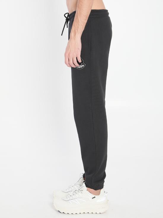 25FW 몽클레어 스트레이트 팬츠 K20918H0000589AZU998 black - MONCLER