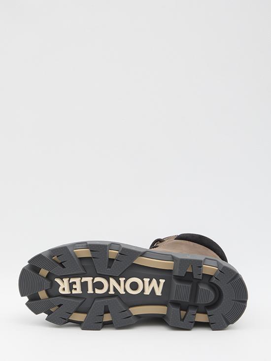 25FW 몽클레어 피크 시티 누벅 & 스웨이드 레이스 업 부츠 K209A4F00010M6882258 brown - MONCLER