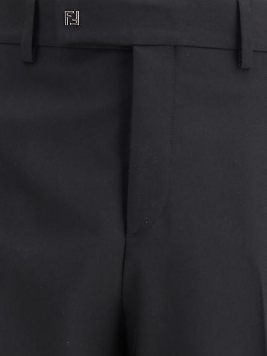 25FW 펜디 숏팬츠 FB1089AU60 F0QA1 Black - FENDI