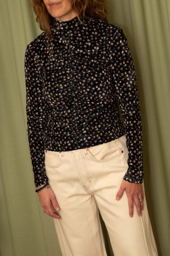  넘버 식스 긴팔 티셔츠 No.6 카라 탑 블랙 플로럴 - NO.6