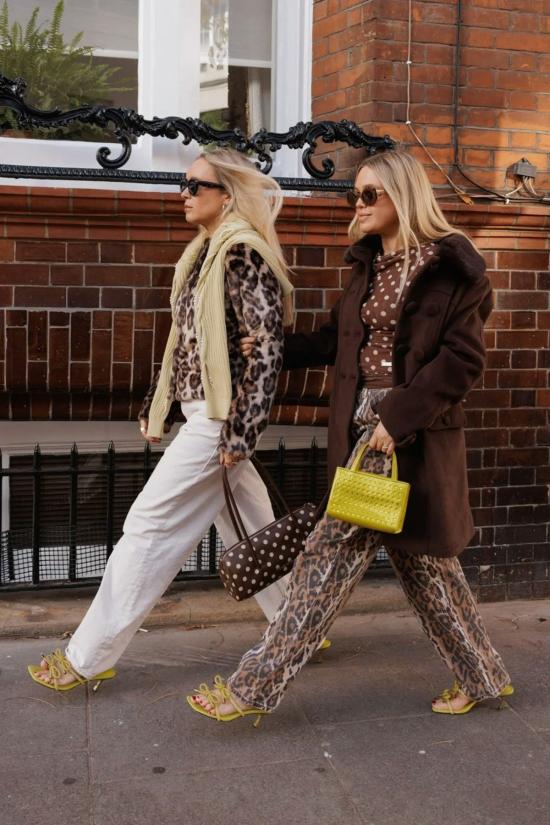  하우스오브써니 코트 하우스 오브 서니 더 돌리  로즈우드 브라운 - HOUSE OF SUNNY