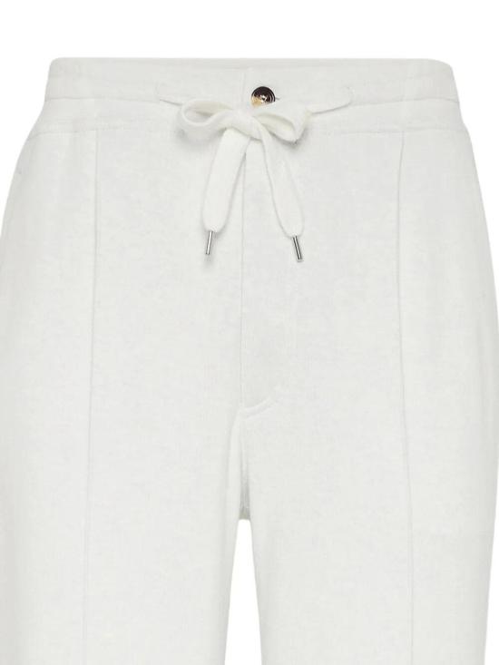 25FW 브루넬로 쿠치넬리 트레이닝/조거 팬츠 MM8323268GC387 Cream - BRUNELLO CUCINELLI