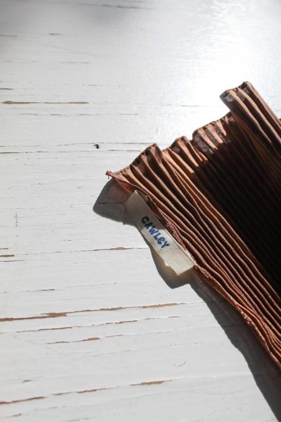  코울리 스튜디오 머플러/스카프 콜리 스튜디오 실크 듀피온 플리츠 스카프 시나몬 - CAWLEY STUDIO