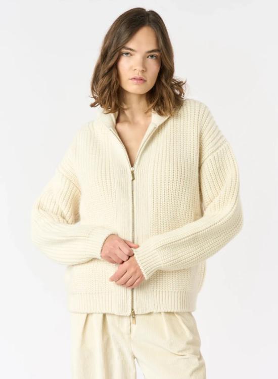 25FW 말로 숏패딩 DXK048 F1D04E1202 - MALO