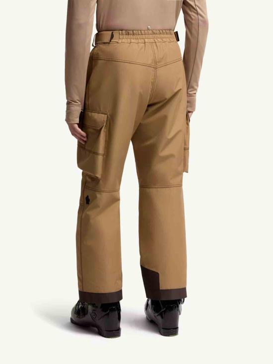 25FW 몽클레어 숏팬츠 K20972G00001597MO 248 Brown - MONCLER