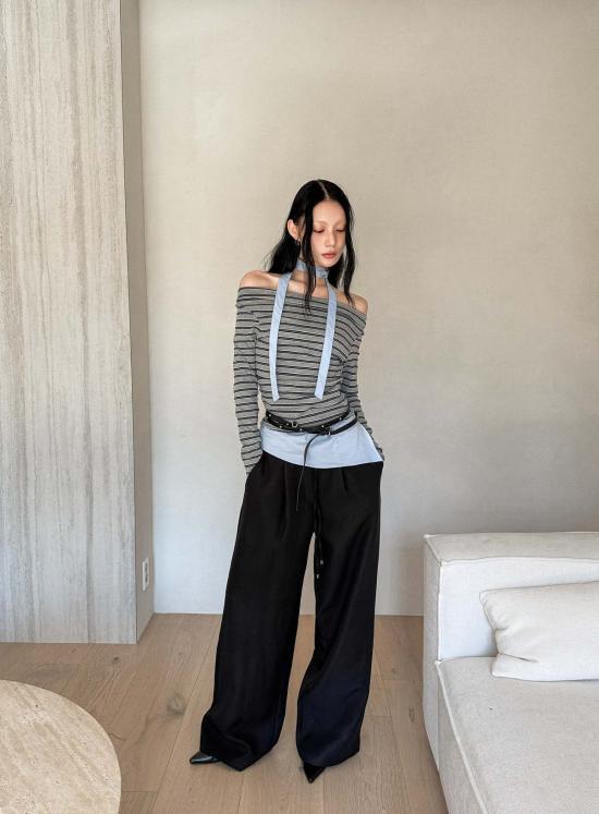  더 엔케이씨 스토어 블라우스 Nkc 스토어 에머리 그레이 스트라이프 탑 - The NKC Store