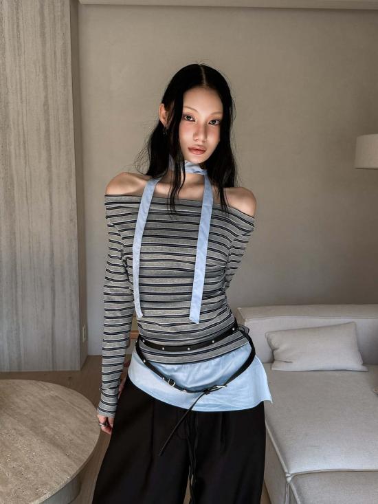  더 엔케이씨 스토어 블라우스 Nkc 스토어 에머리 그레이 스트라이프 탑 - The NKC Store