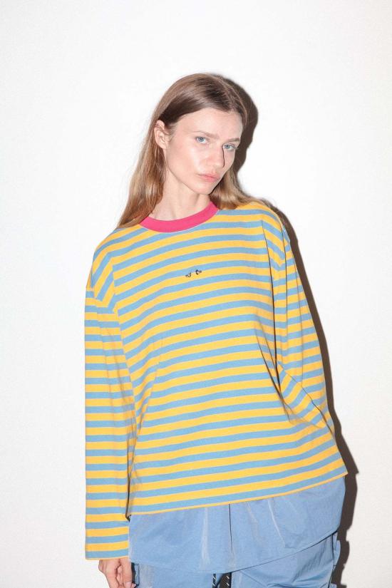  케이코 긴팔 티셔츠 KK Co 피어싱 롱슬리브 박스 티셔츠 클라우드 앤 버터 - KKCO