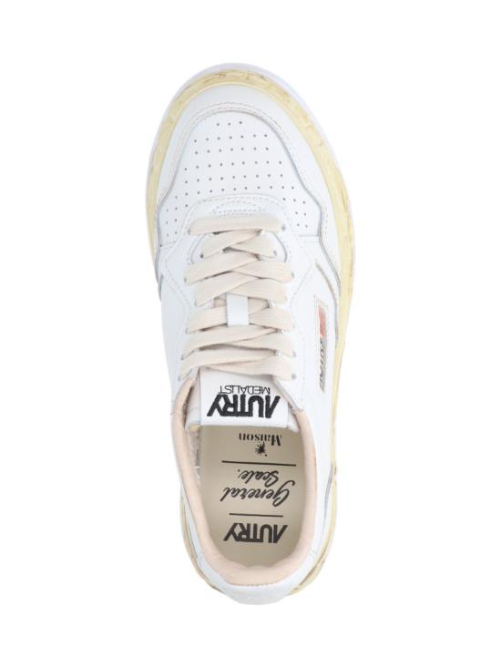 25FW 오트리 슈퍼 빈티지 메달리스트 로우 레더 스니커즈 AVLWMMY1 White - AUTRY