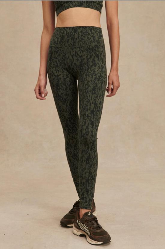  발리 레깅스 Varley Always 하이라이즈  25 올리브 스모크 - VARLEY