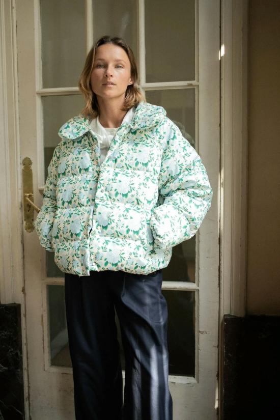  TINY BIG SISTER 숏패딩 타이니 빅 시스터 스몰 로즈 숏 재킷