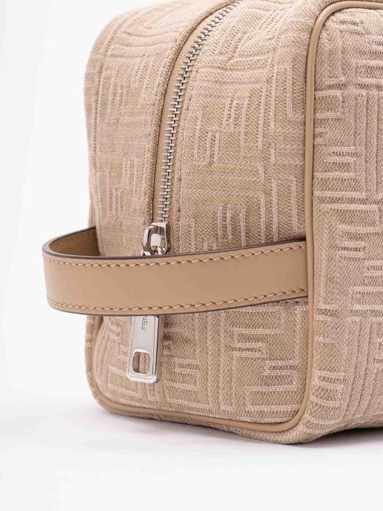 펜디 FF 자카드 토일레트리 케이스 파우치 7N0141AUGOF19VE Beige - FENDI