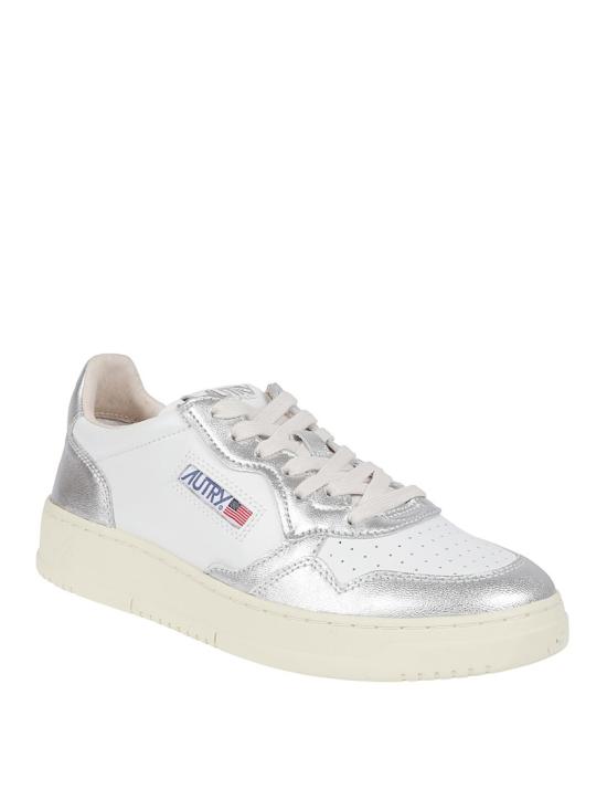 25SS 오트리 메달리스트 로우 스니커즈 AULM WB18 White - AUTRY