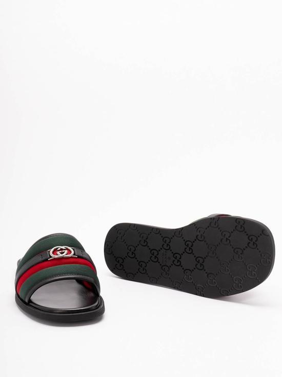 구찌 인터로킹 지 슬라이드 샌들  835091HAAHH8449 Black - GUCCI