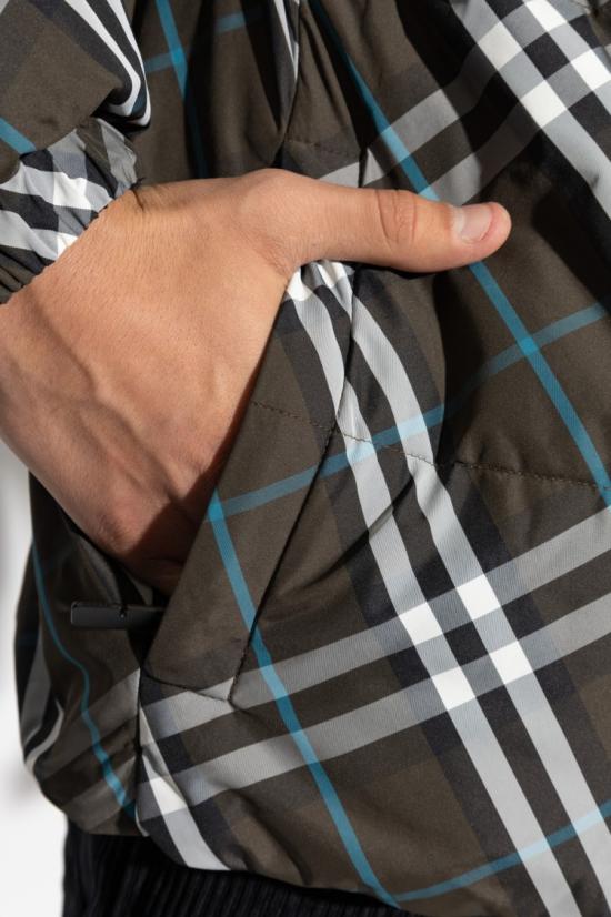 25SS 버버리 리버시블 체크 하이넥 나일론 패딩 8094937 C1213 SNUG IP CHECK Grey - BURBERRY