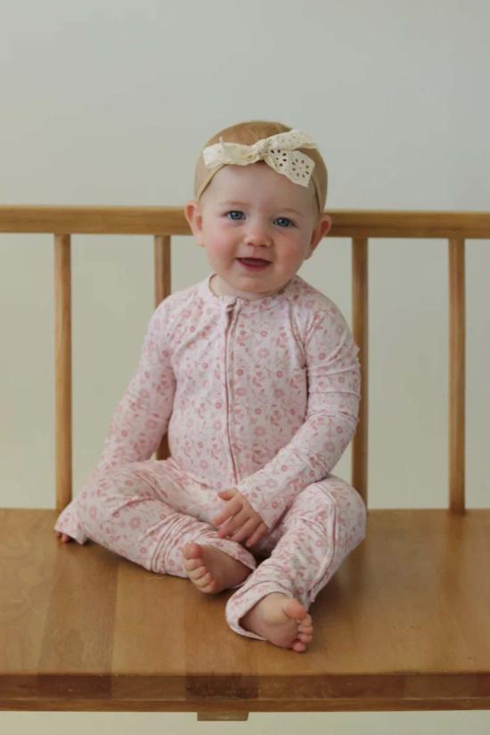  [키즈] Honeycomb Goods 라운지 웨어 허니콤 굿즈 지퍼 푸티 파자마