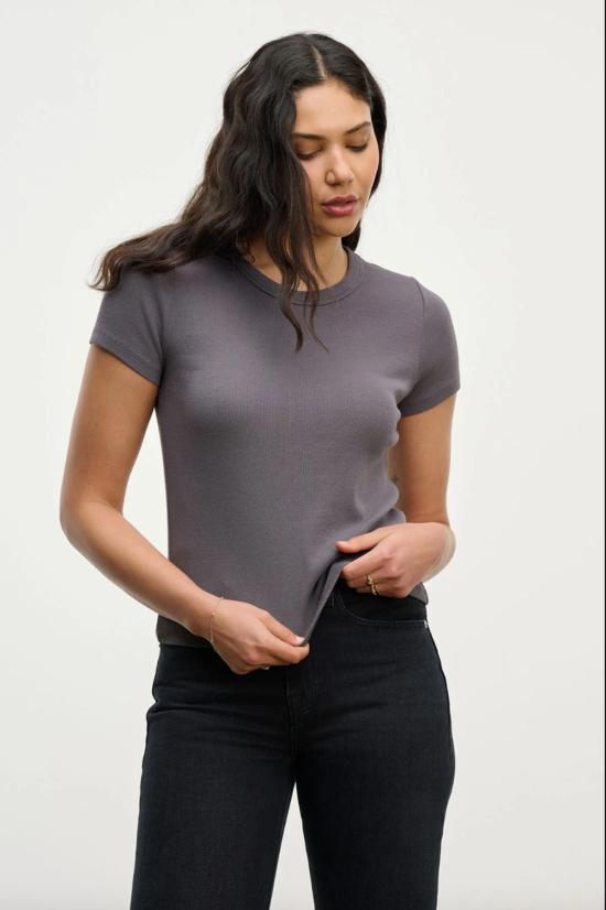  벨벳 바이 그레이엄 앤 스펜서 반팔 티셔츠 벨벳 바이 그레이엄 & 스펜서 에디 크루넥 티셔츠