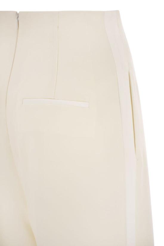 25FW 막스마라 숏팬츠 2521136034600 001 WHITE - MAX MARA