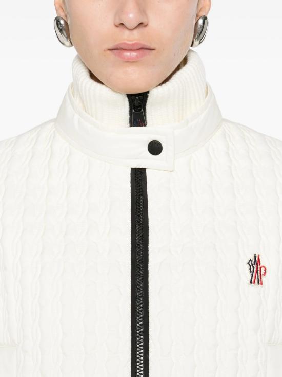 25FW 몽클레어 스웨터 K20989B00014M1131 034 White - MONCLER
