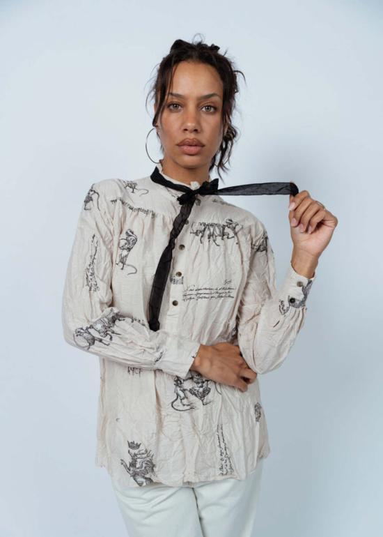  파드칼레 블라우스 Pas De Calais 동물 콘서트 리본 타이  아이보리